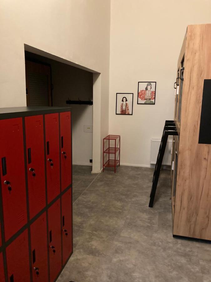 Capsule Hostel Zizkov Tower Πράγα Εξωτερικό φωτογραφία