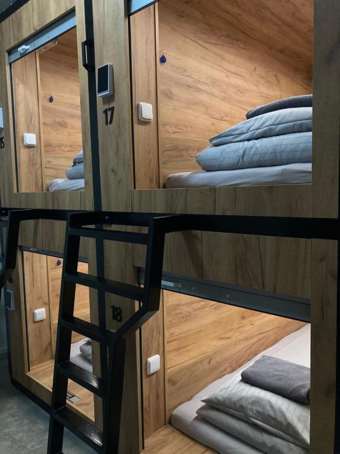 Capsule Hostel Zizkov Tower Πράγα Εξωτερικό φωτογραφία