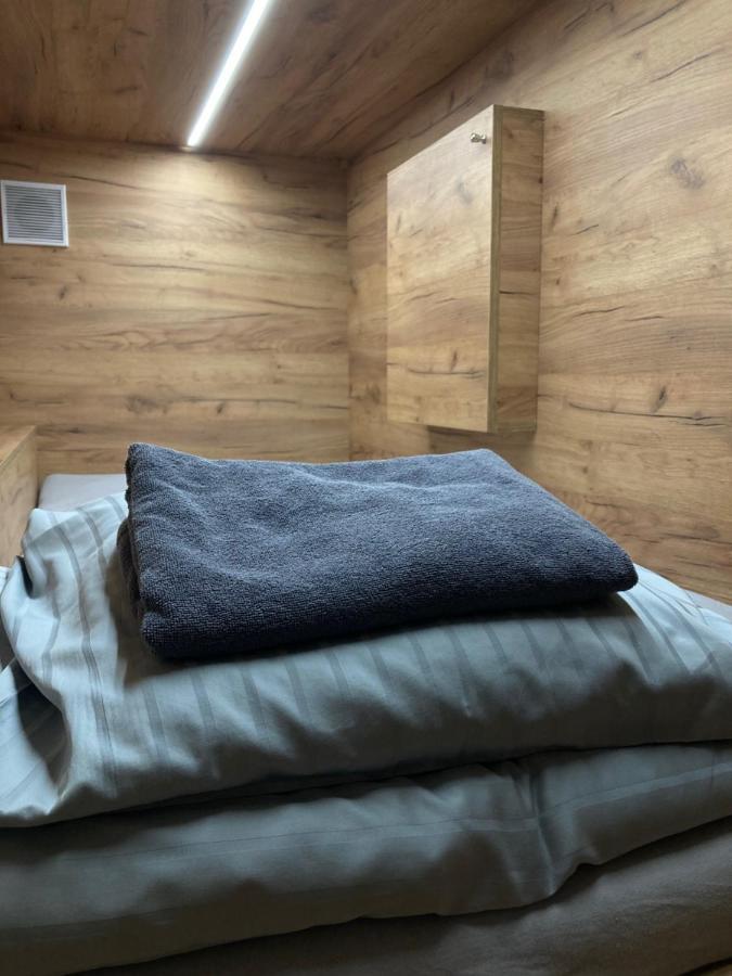 Capsule Hostel Zizkov Tower Πράγα Εξωτερικό φωτογραφία