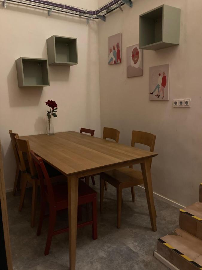 Capsule Hostel Zizkov Tower Πράγα Εξωτερικό φωτογραφία