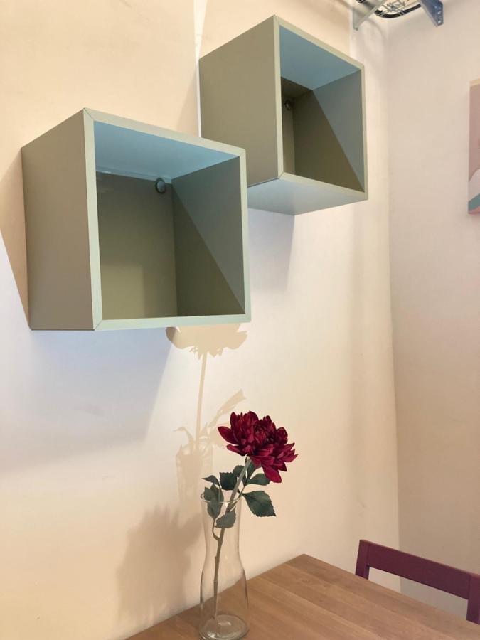 Capsule Hostel Zizkov Tower Πράγα Εξωτερικό φωτογραφία